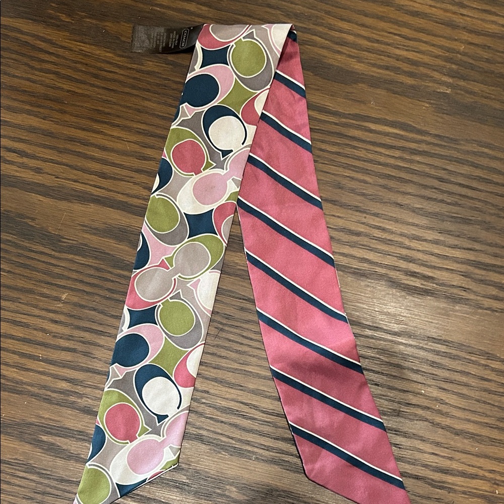 COACH Reversible Pink and Patterned silk small scarf